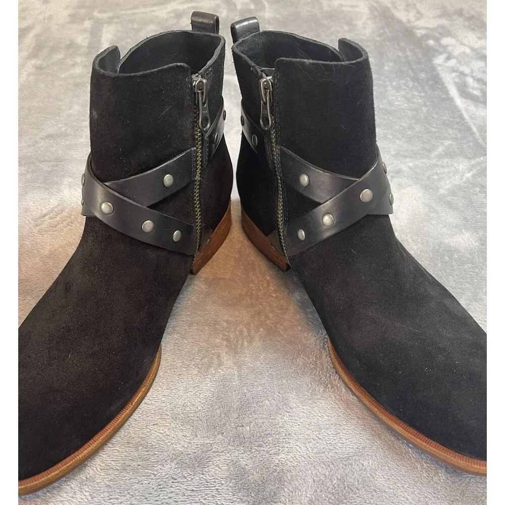 Kork Ease NWOB womens faux buckle black suede ankle zip boots 8 M quiet luxury